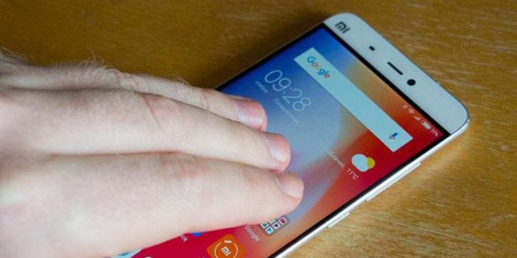 Почему не работает скриншот тремя пальцами на Xiaomi?