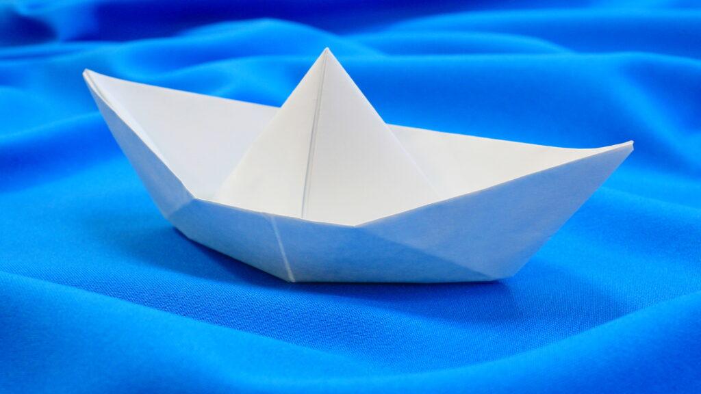 Оригами-кораблик 