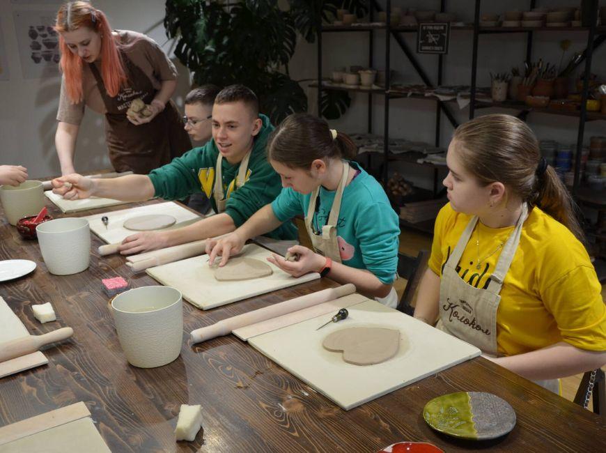 Экскурсии с детьми в Москве в гончарную мастерскую Колокол