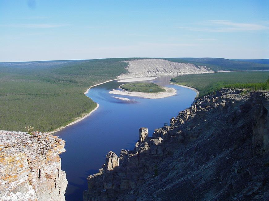 Крупная река России Оленек